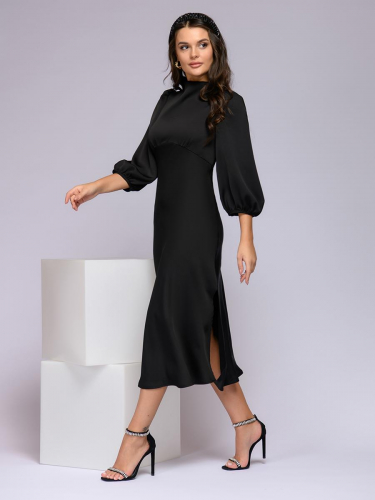Платье черное длины миди с объемными рукавами и разрезами по бокам