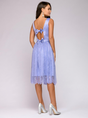 Платье лиловое с вырезом и бантиками на спинке