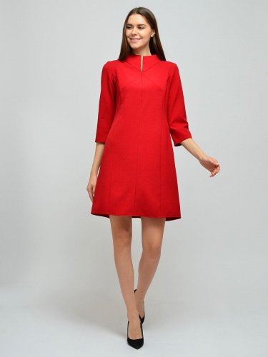 Платье длины мини красное с воротником-стойкой