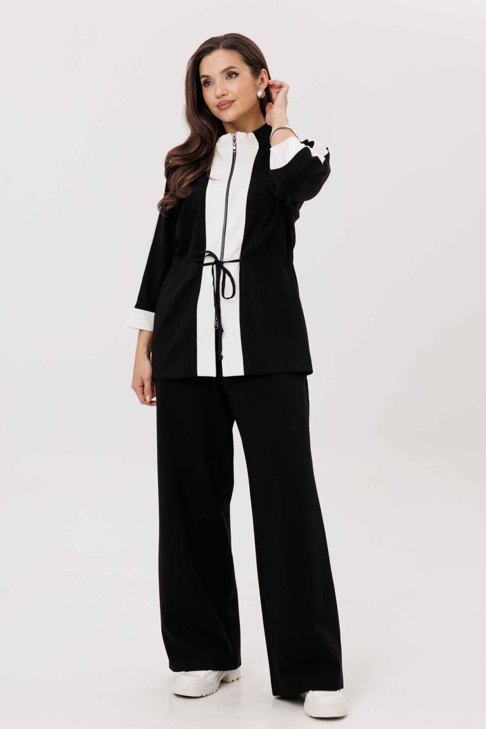 Костюм MisLana 1251-Р черный/белый