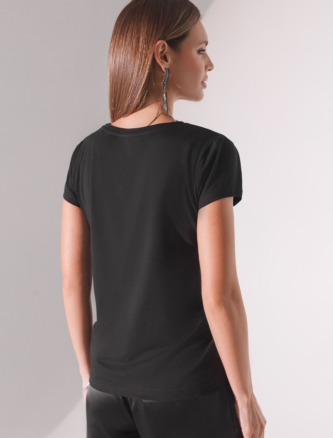 Нарядная футболка с блестящим принтом D49.135 черный_partyloading