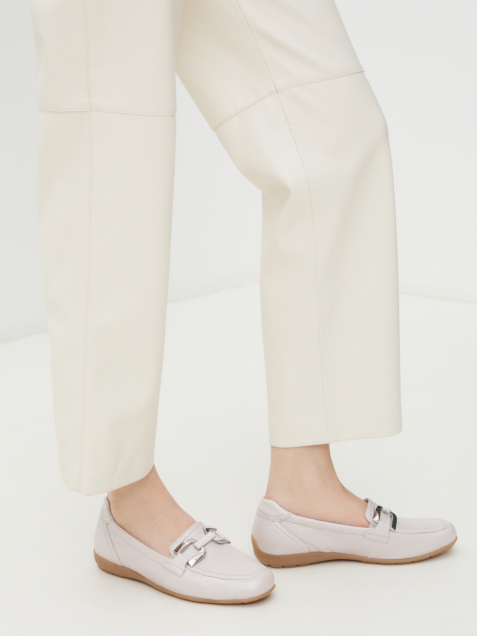 6441 р. 11300 р. Женские лоферы CAPRICE VERENA