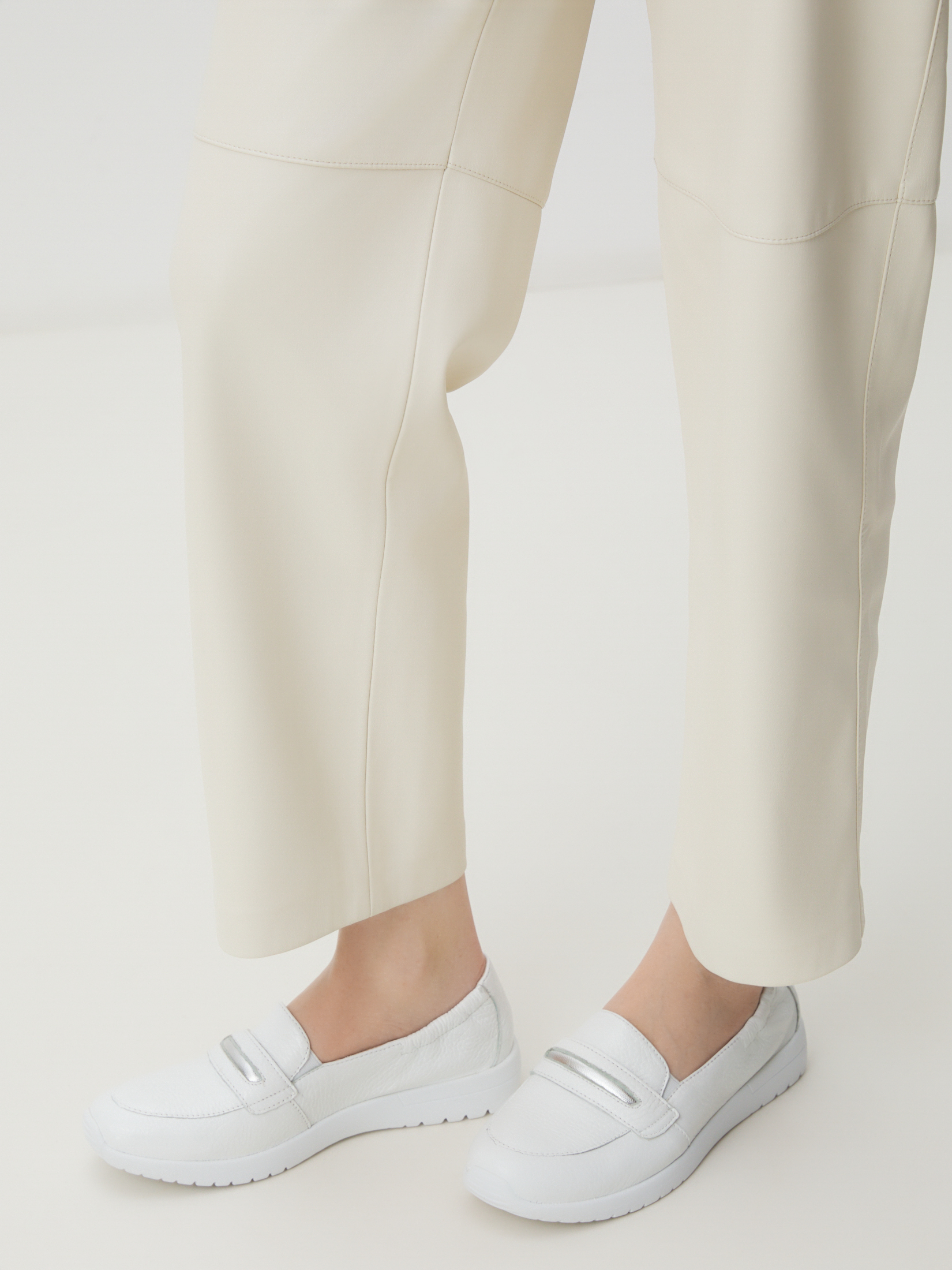 6726 р. 11800 р. Женские лоферы CAPRICE PEGGY