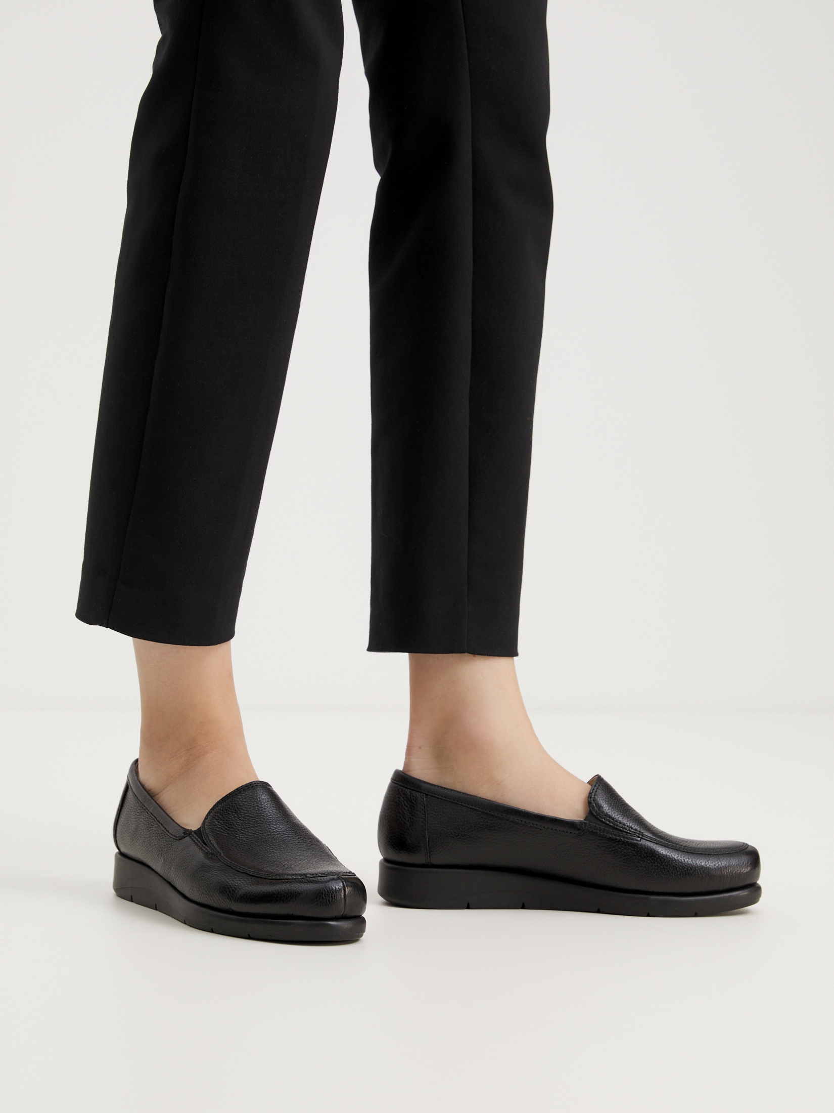 4731 р. 8300 р. Женские лоферы CAPRICE FRIEDA