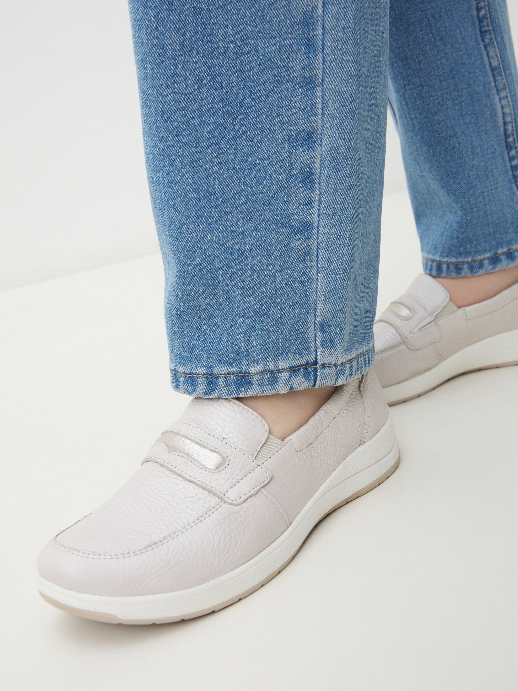 7011 р. 12300 р. Женские лоферы CAPRICE VERA