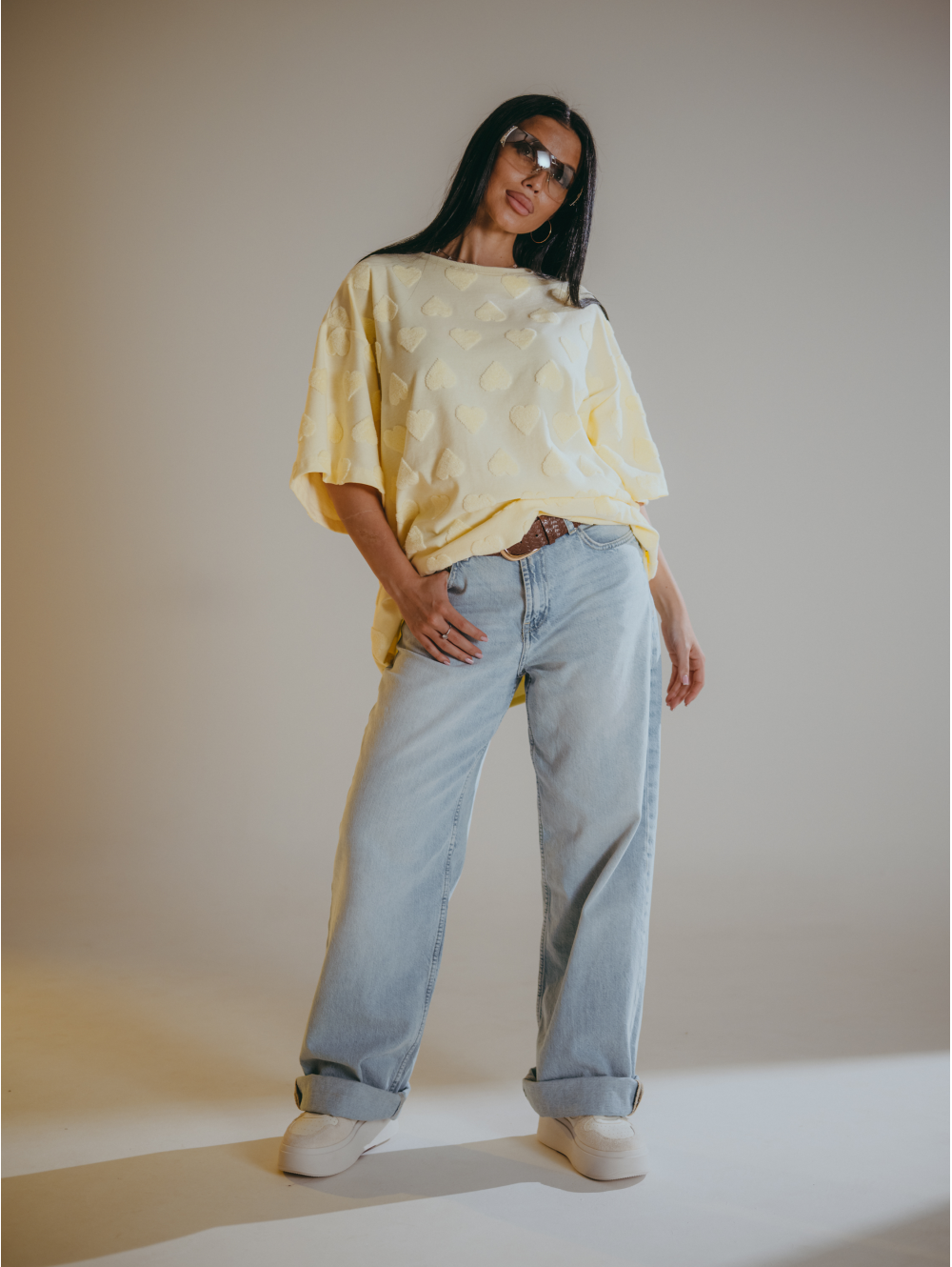 Ирбис футболка женская (махра сердца сливочное масло)