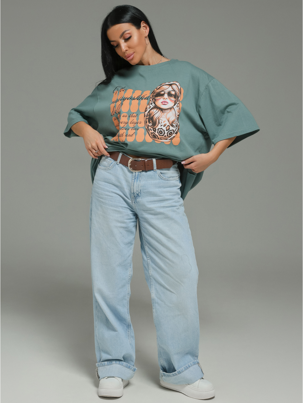 Амина футболка женская (зеленый матрешка)