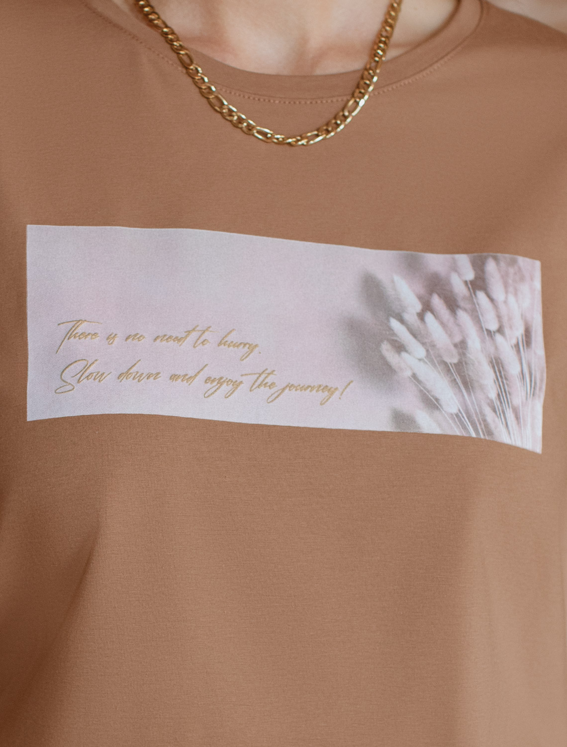 Футболка из премиального хлопка с авторским принтом