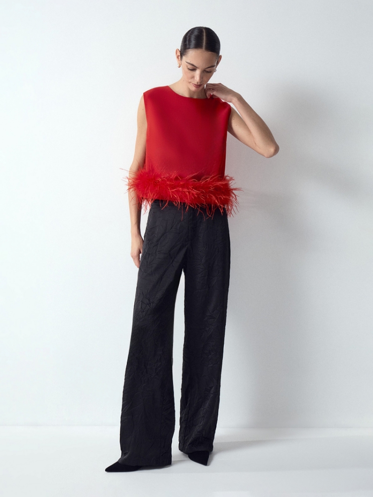 Топ с перьями ,
100% полиэстер ,