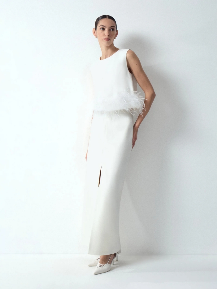 Топ с перьями ,
100% полиэстер ,