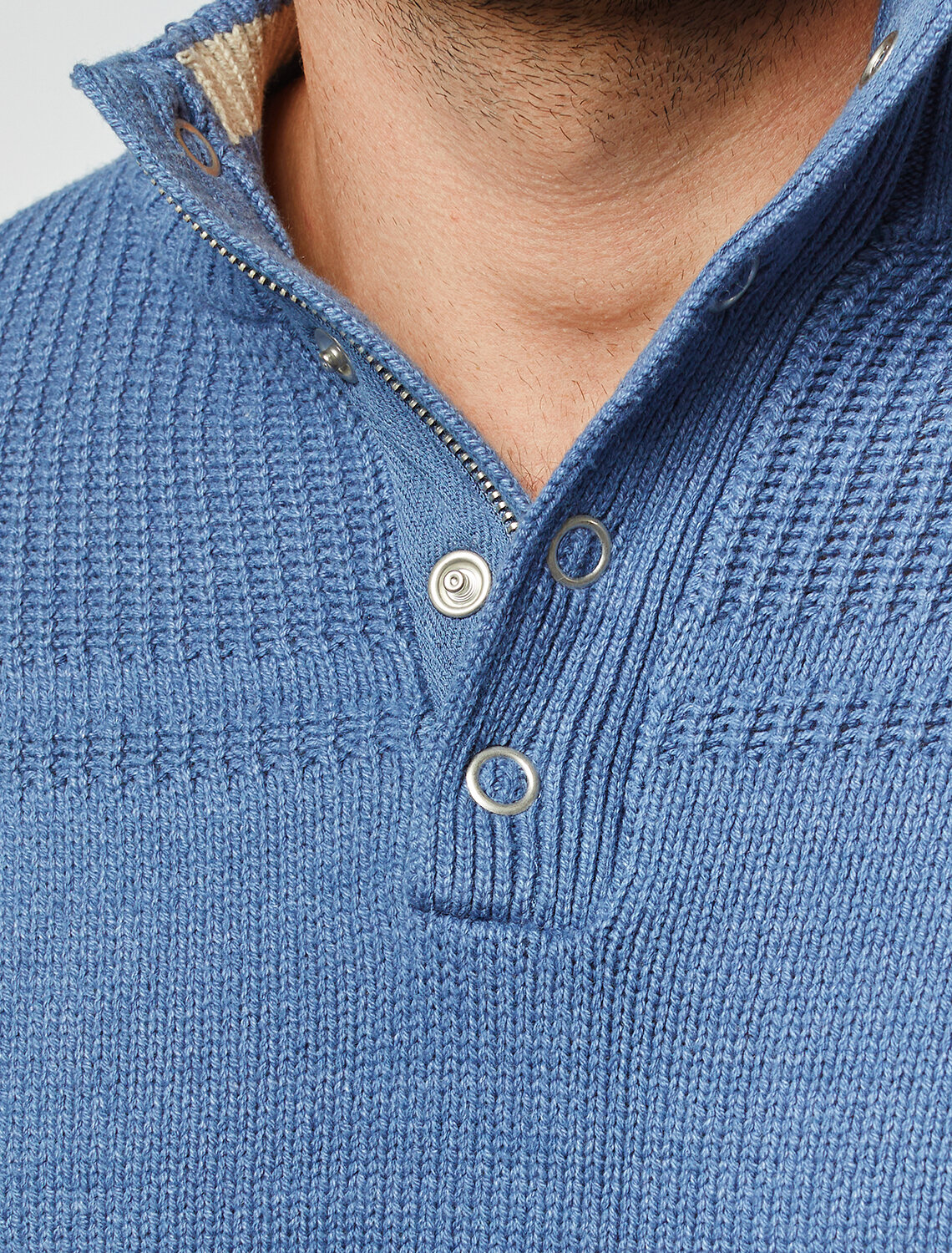 ст. цена2890руб.! VILATTE Джемпер U39.008светло-синий