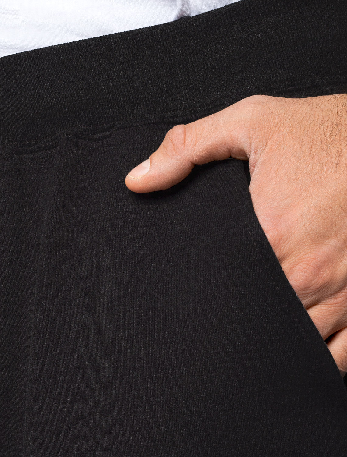 ст. цена1990руб.! VILATTE Шорты U48.005черный