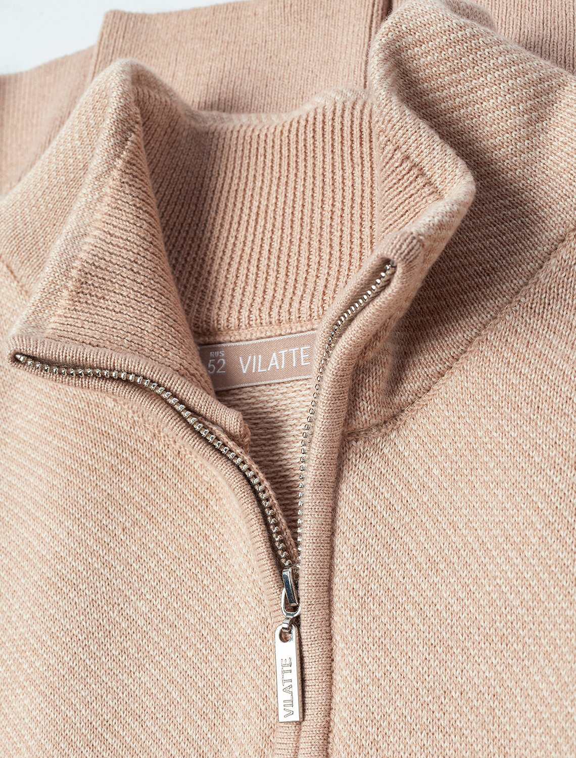 ст. цена2190руб.! VILATTE Джемпер U39.005бежевый