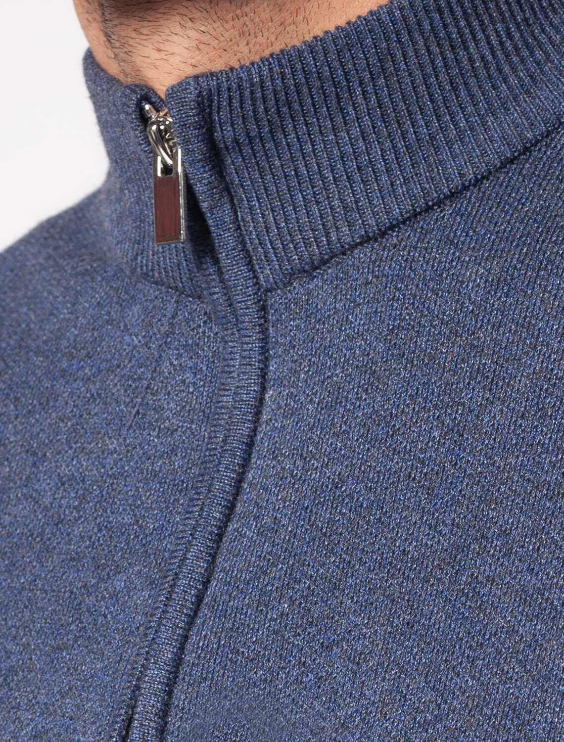 ст. цена2490руб.! VILATTE Джемпер U39.000светло-синий