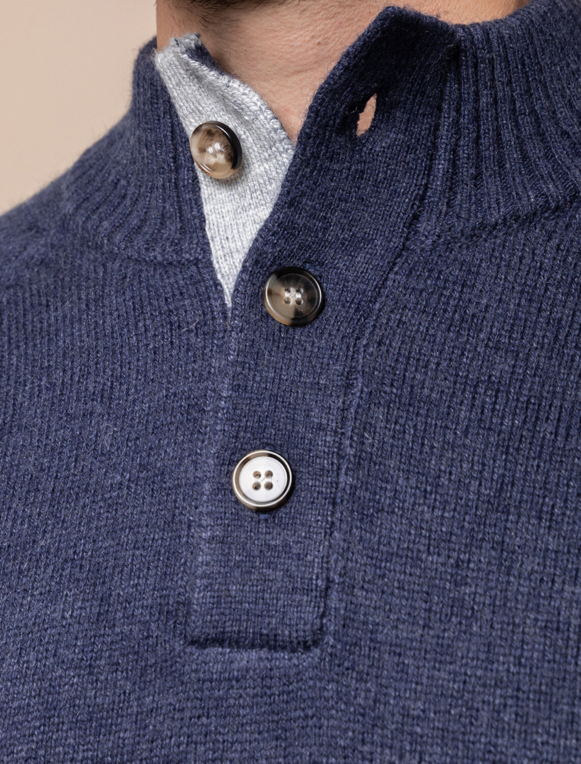 ст. цена2890руб.! VILATTE Джемпер U39.010темно-синий