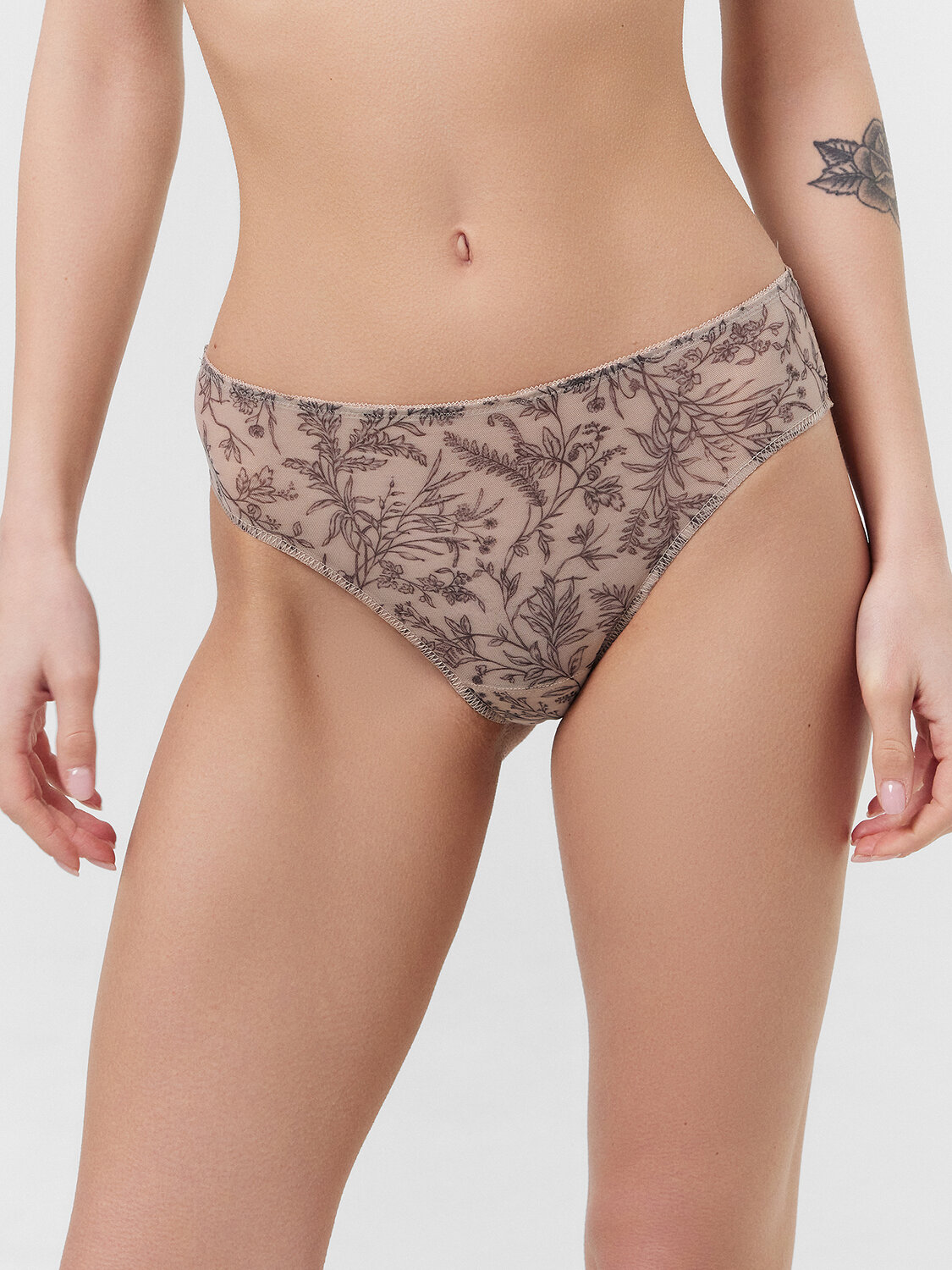 MARK FORMELLE Трусы 412612-3цветы на бежевом