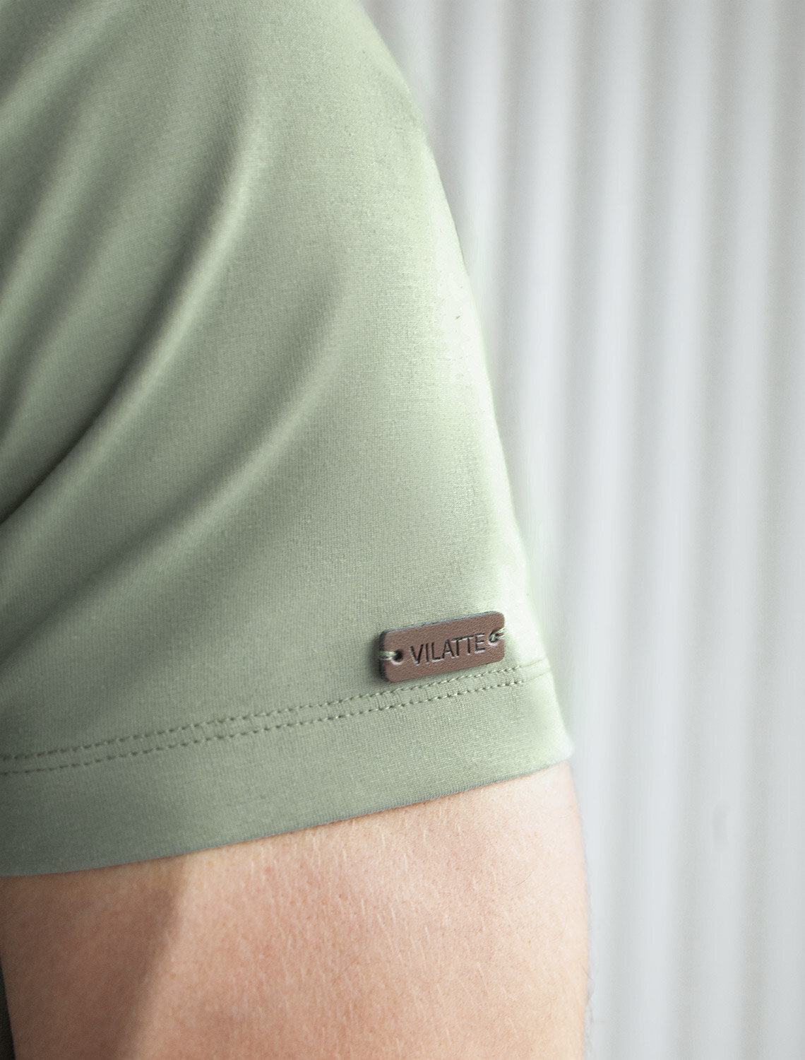 ст. цена1350руб.! VILATTE Футболка U49.026св.оливка_perfect