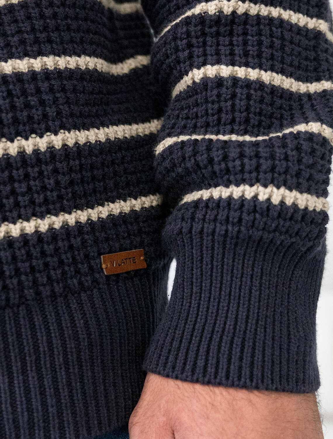 ст. цена2890руб.! VILATTE Джемпер U39.009темно-синий
