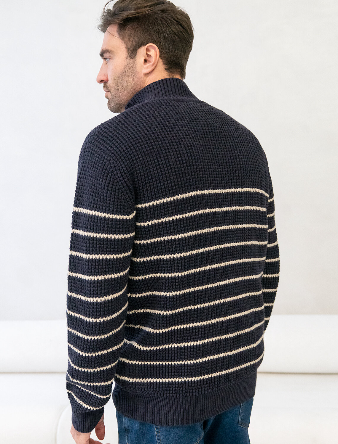 ст. цена2890руб.! VILATTE Джемпер U39.009темно-синий