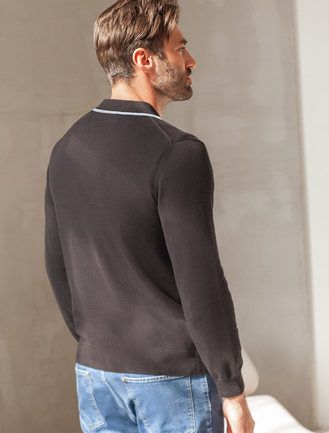 ст. цена2290руб.! VILATTE Джемпер U39.017черный