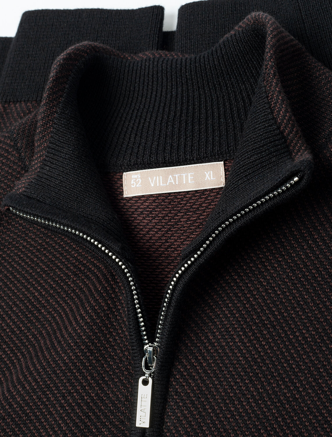 ст. цена2190руб.! VILATTE Джемпер U39.005черно-коричневый