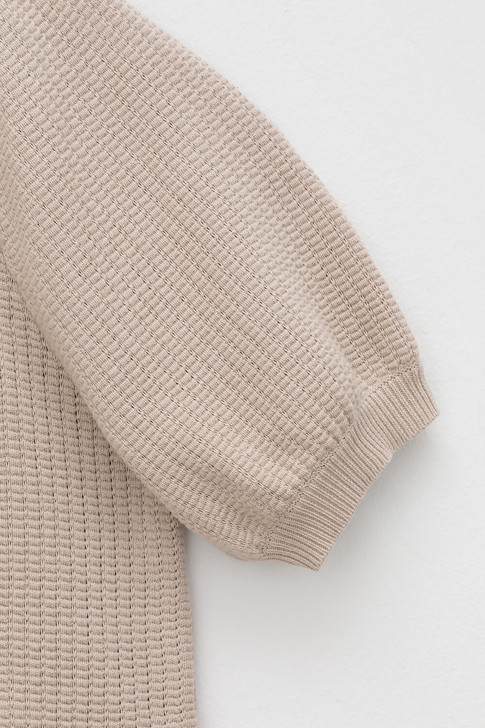 ст. цена3363руб.! VERY NEAT Джемпер ЕВ 30142бежевый