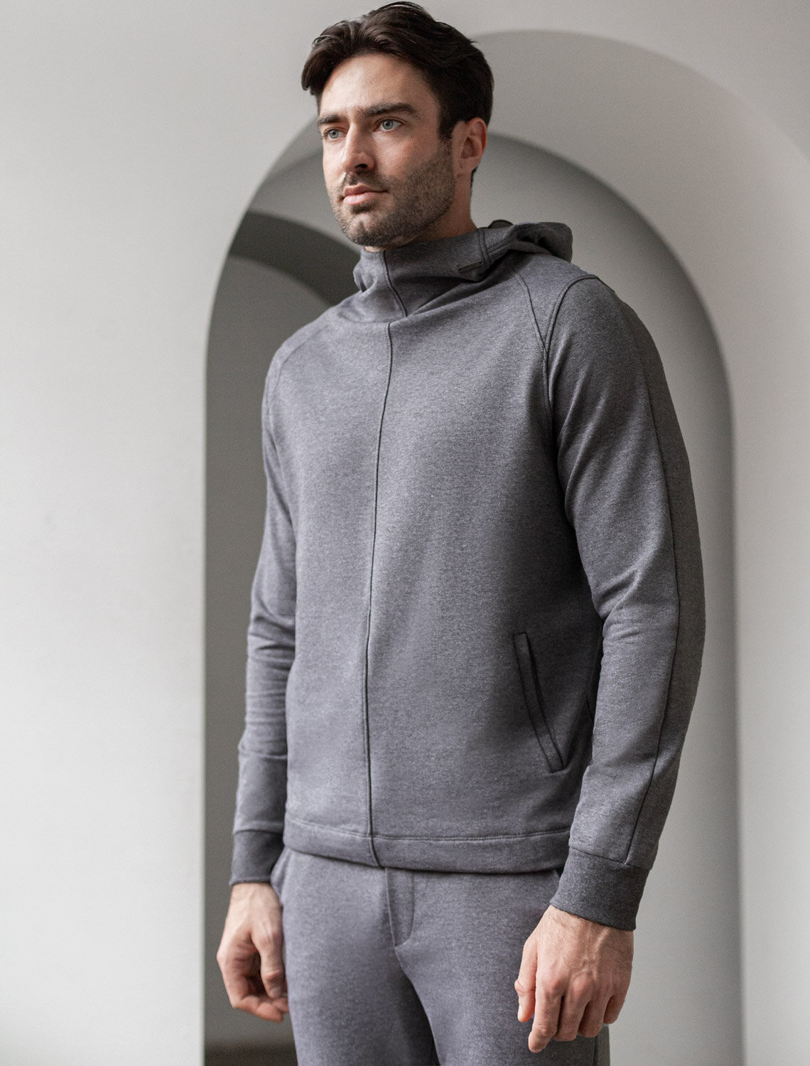 ст. цена2290руб.! VILATTE Джемпер U49.035серый меланж