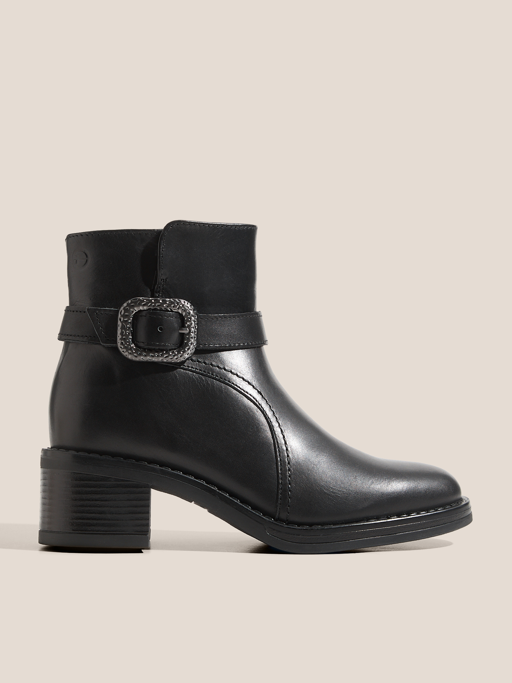 8680 р. 15500 р. Ботильоны TAMARIS ASAMI