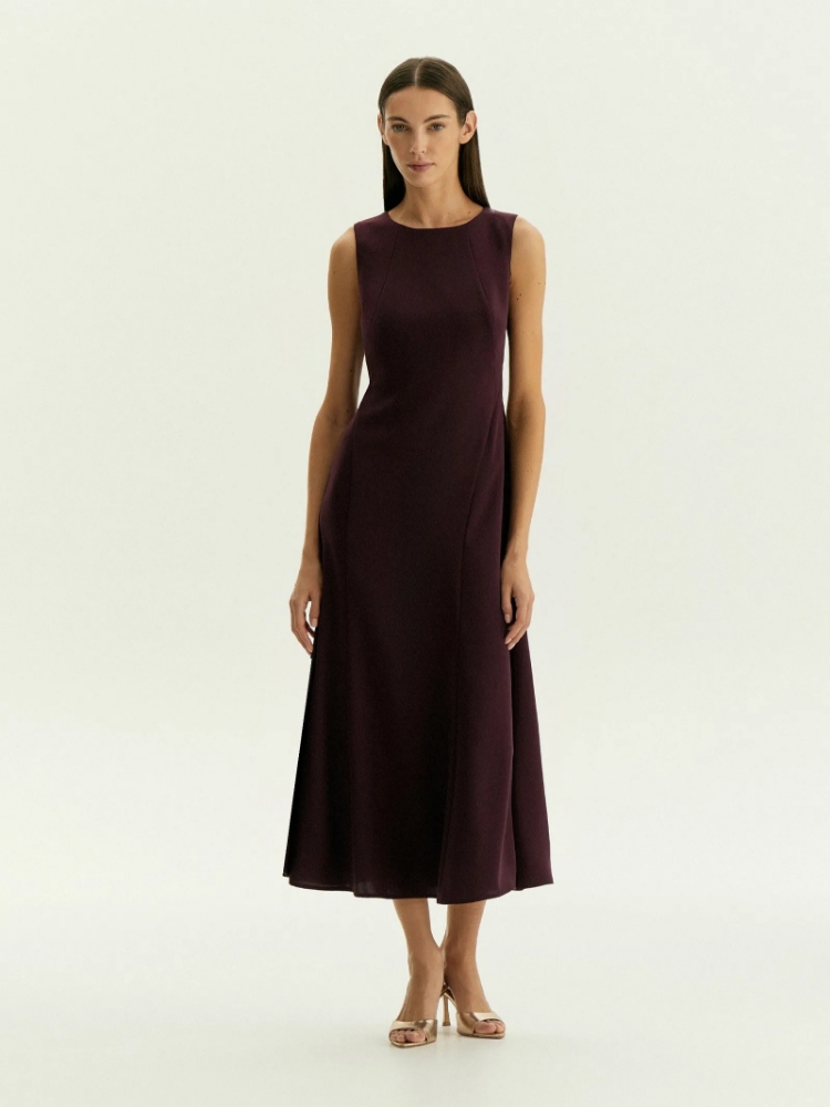 Платье без рукавов ,
100% полиэстер ,