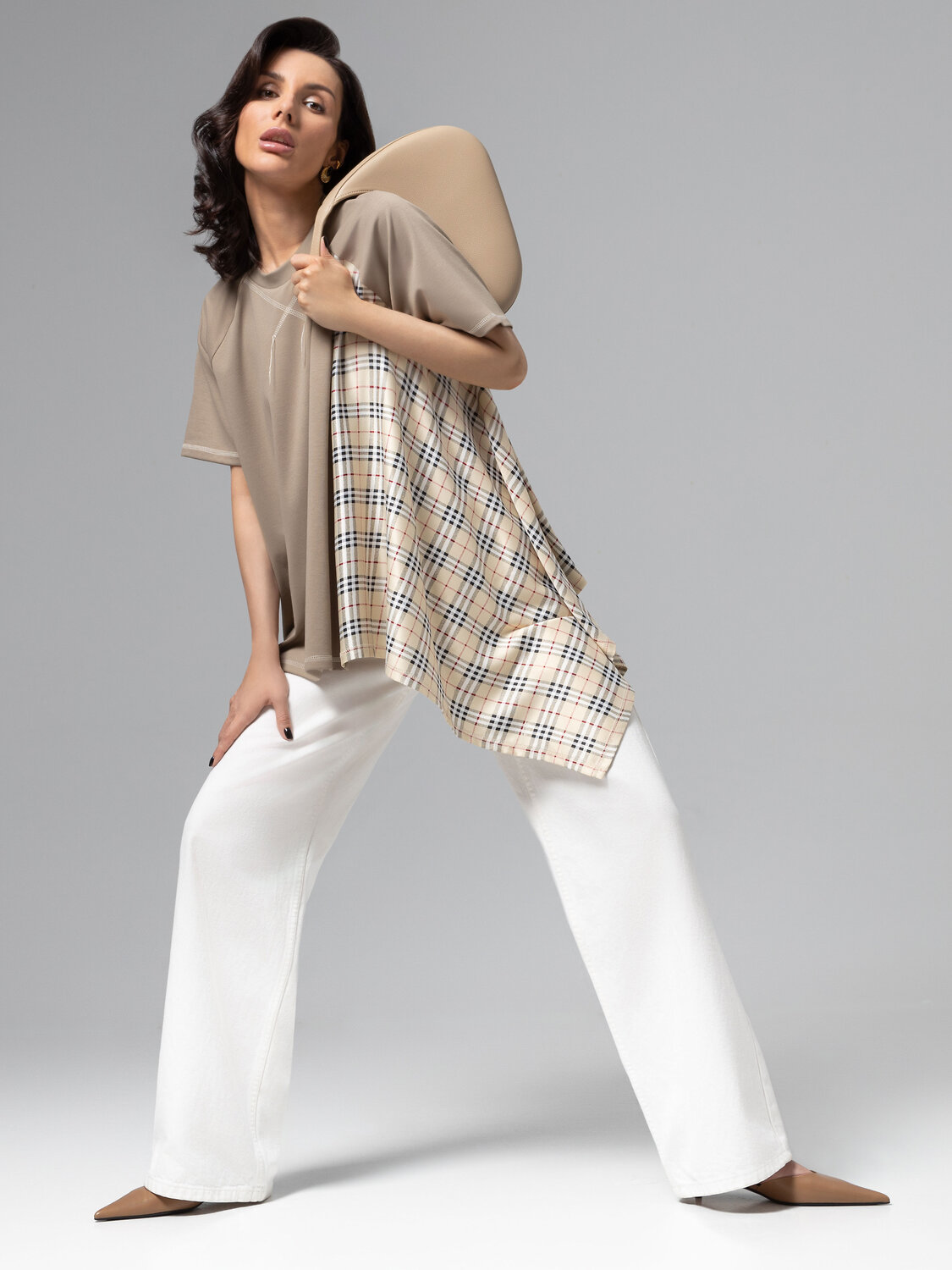 ст. цена2041руб.! CHARUTTI Футболка 11916Бежевый