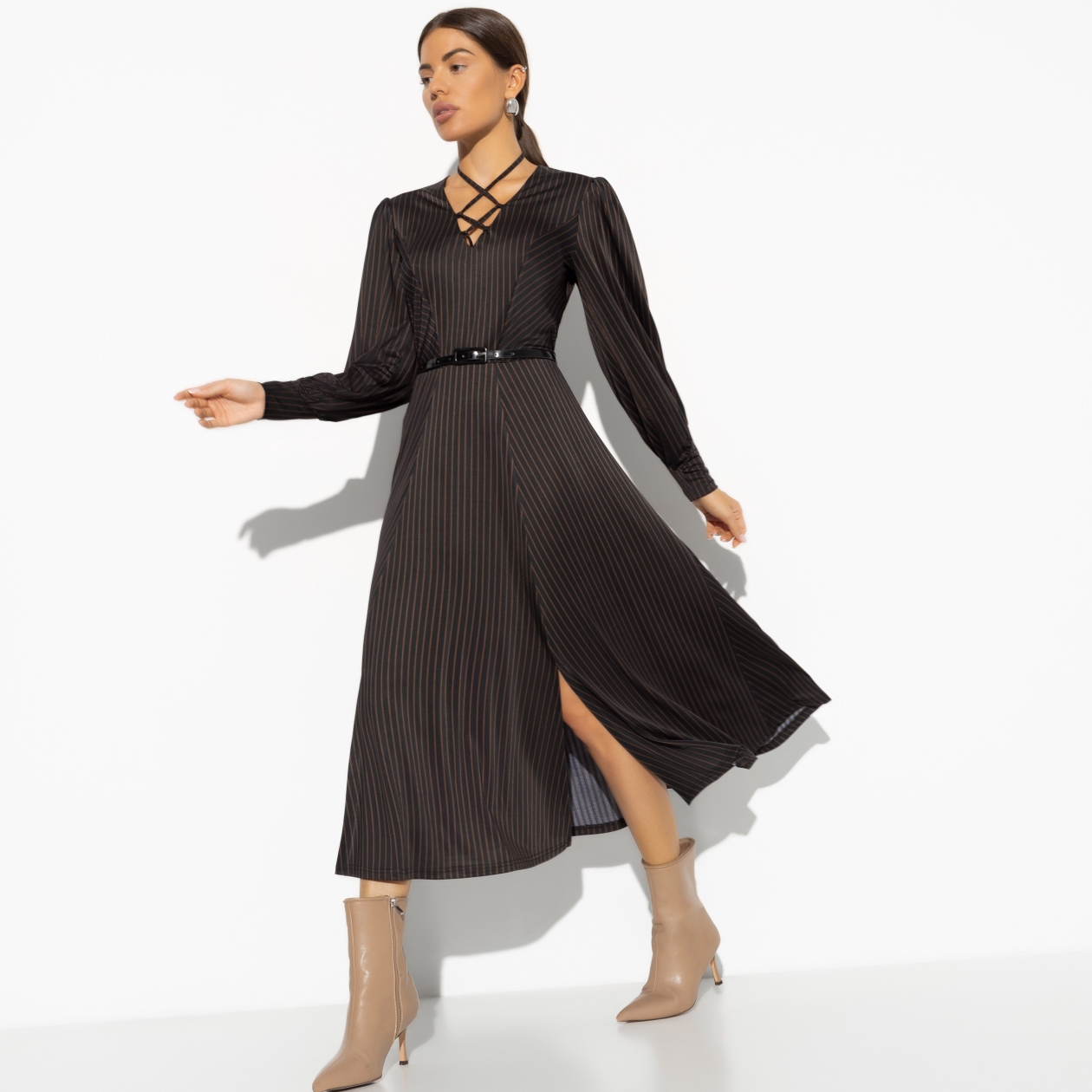 СТ. ЦЕНА 1850 руб//Платье, Высокие требования (brown, с ремешком)