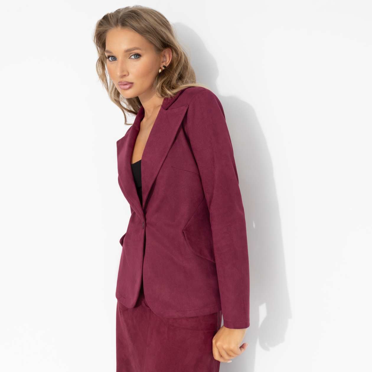 СТ. ЦЕНА 1850 руб//Жакет приталенного силуэта, Шоу-показ (бордовый)