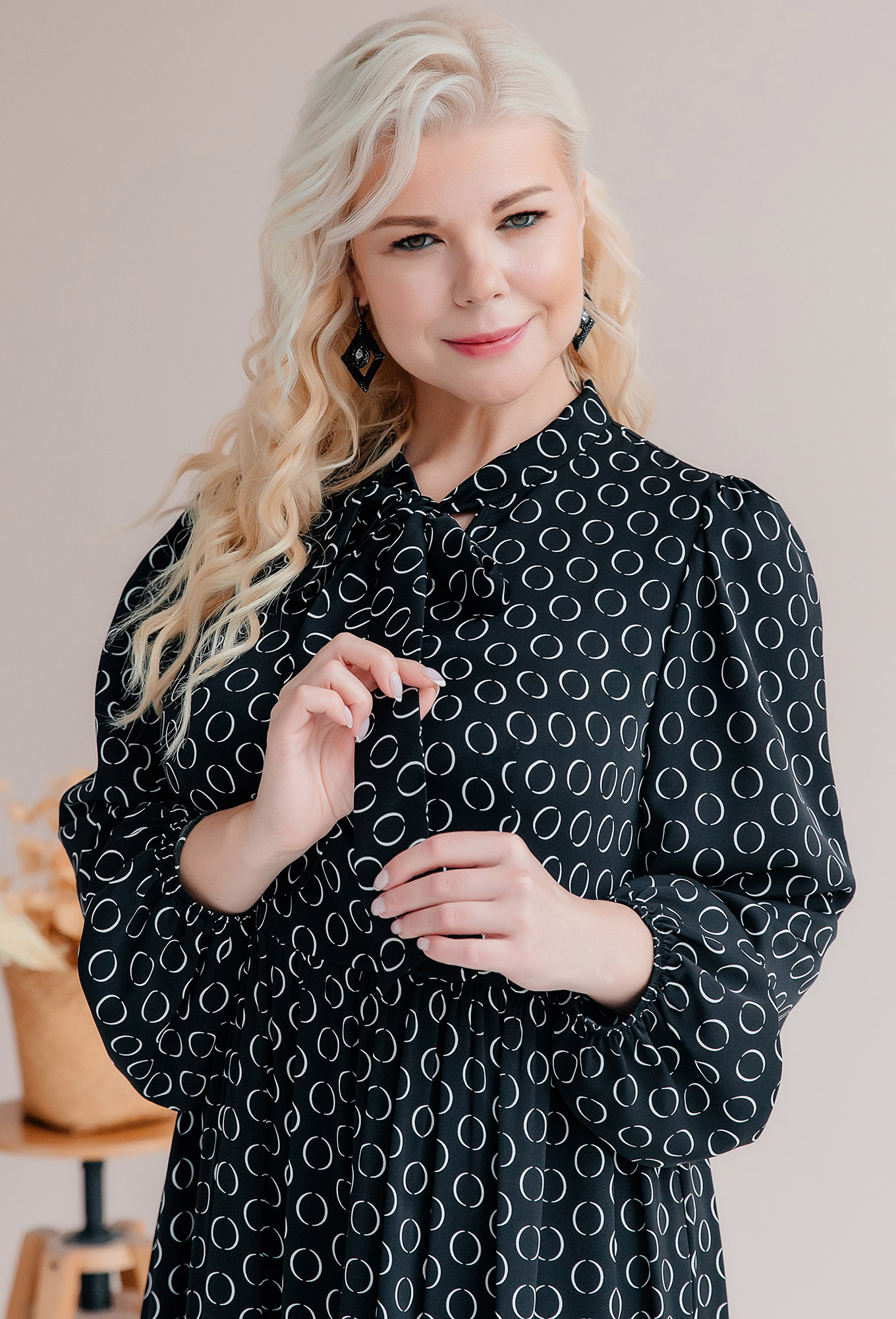 ст. цена2199руб.! Платье ASV 2440 чёрно-белый