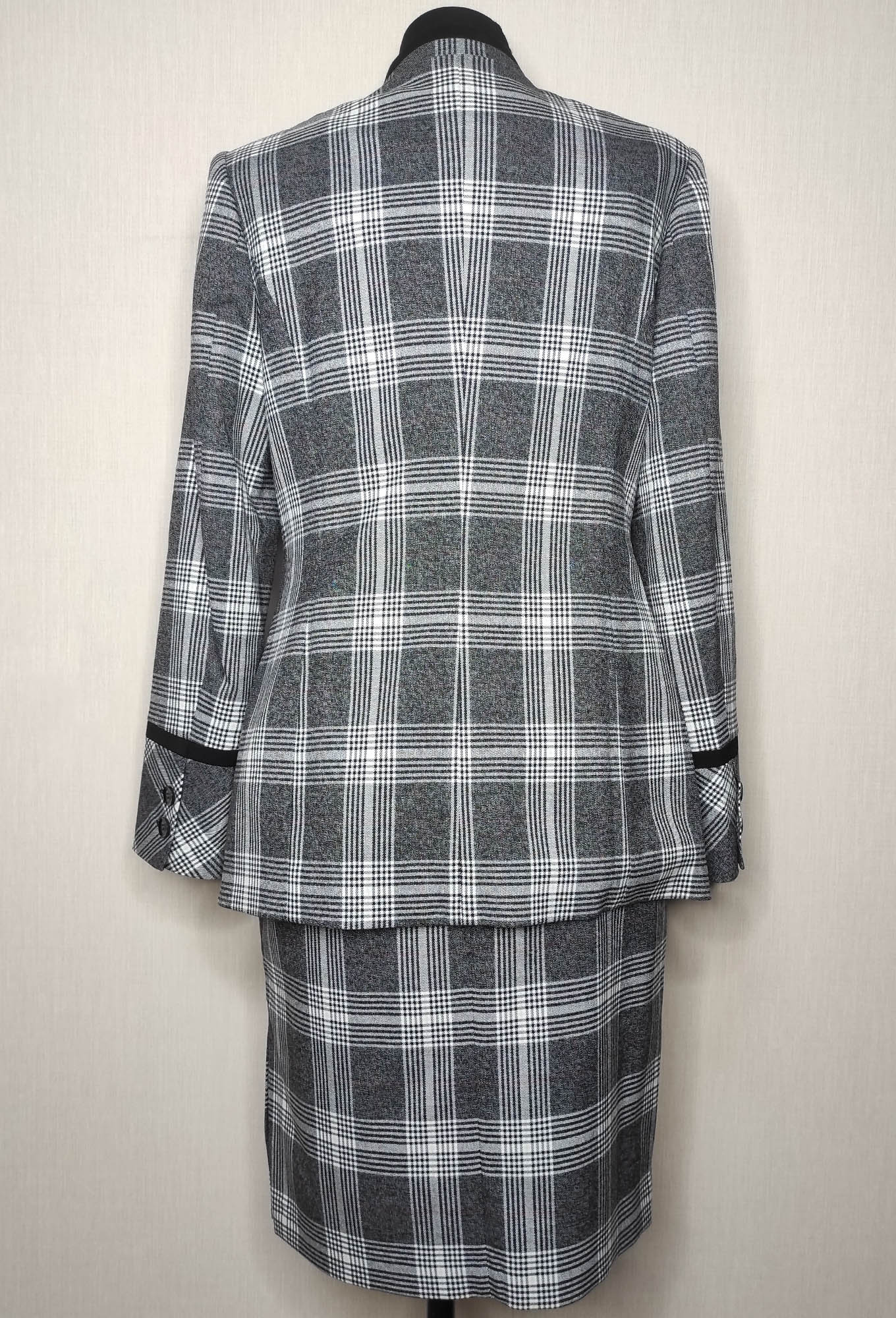 ст. цена3499руб.! Комплект Bazalini 4644/4681 серый клетка