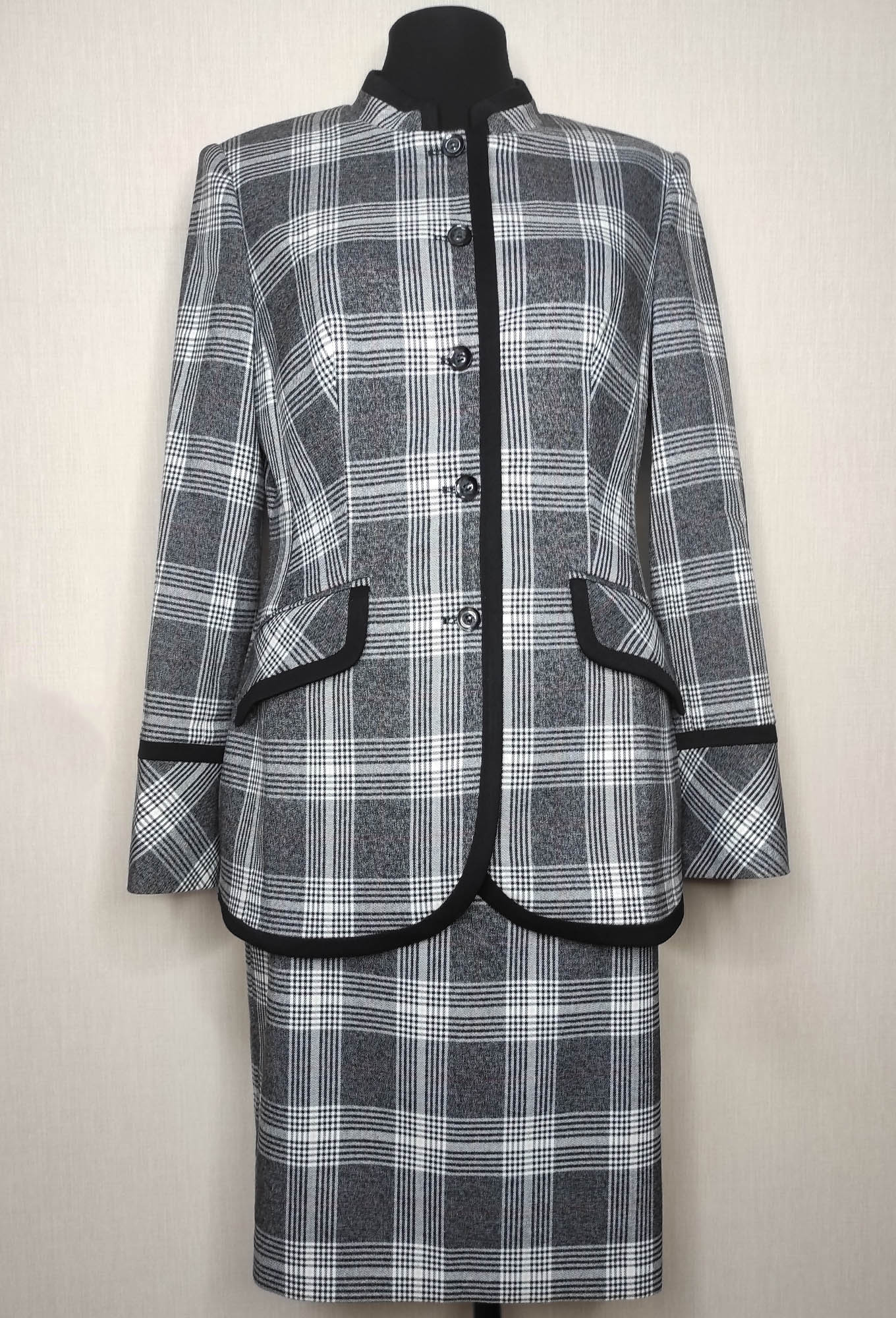 ст. цена3499руб.! Комплект Bazalini 4644/4681 серый клетка