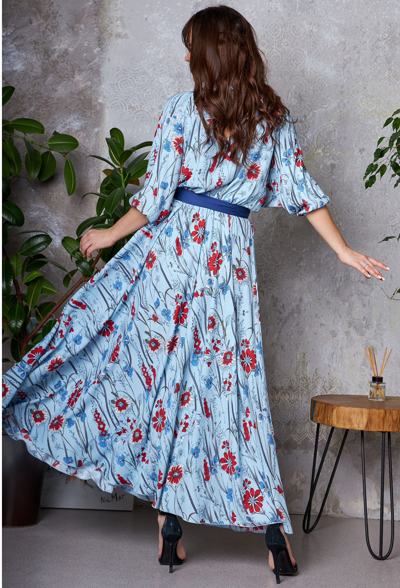 ст. цена2499руб.! Платье Anastasia 786 голубой цветы