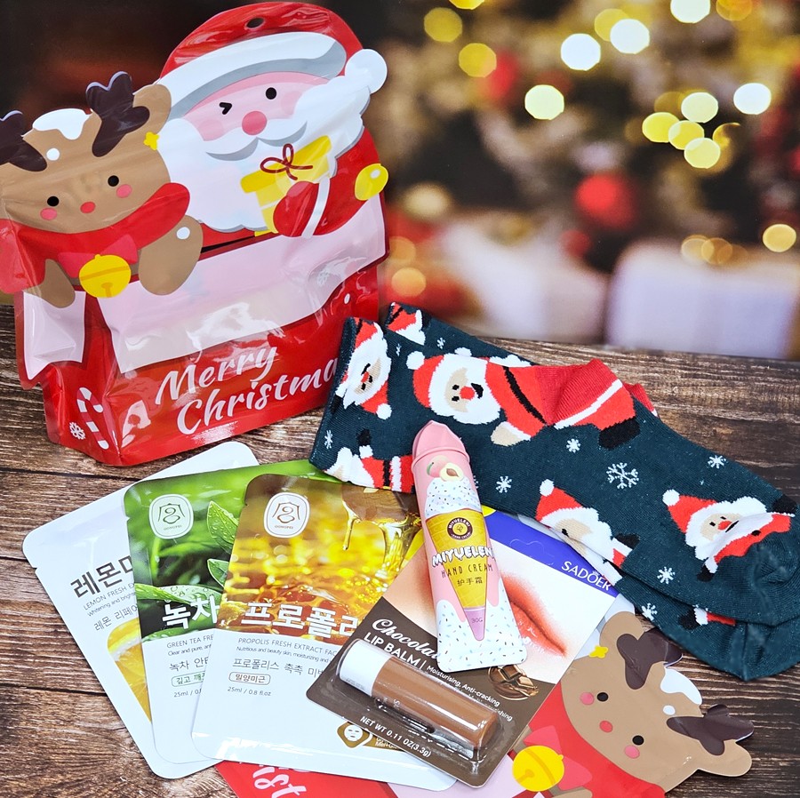 Подарочный набор в красном пакете