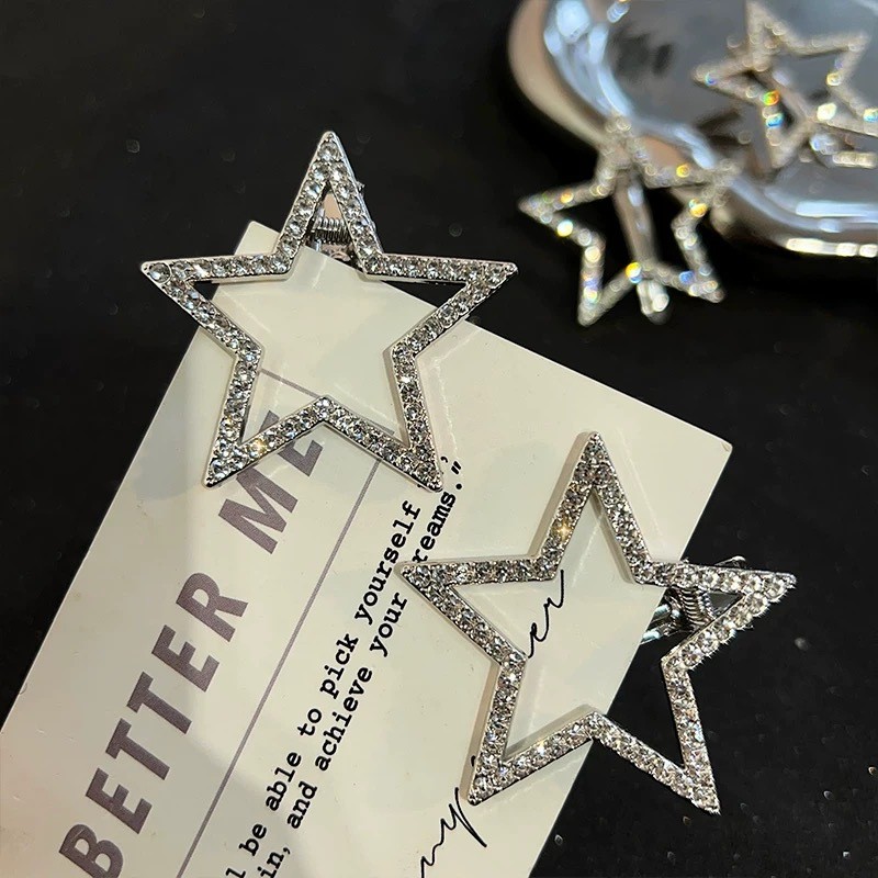 Заколки Звездочки сияющие со стразами металлические, 2 штуки.