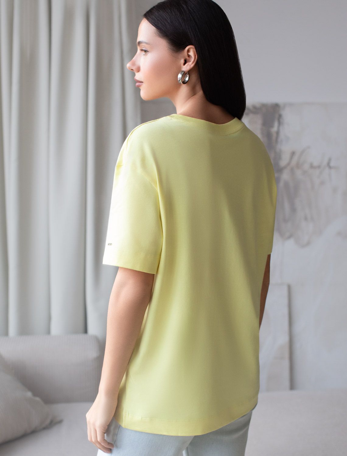 Свободная футболка с принтом из премиального хлопка с эастаном