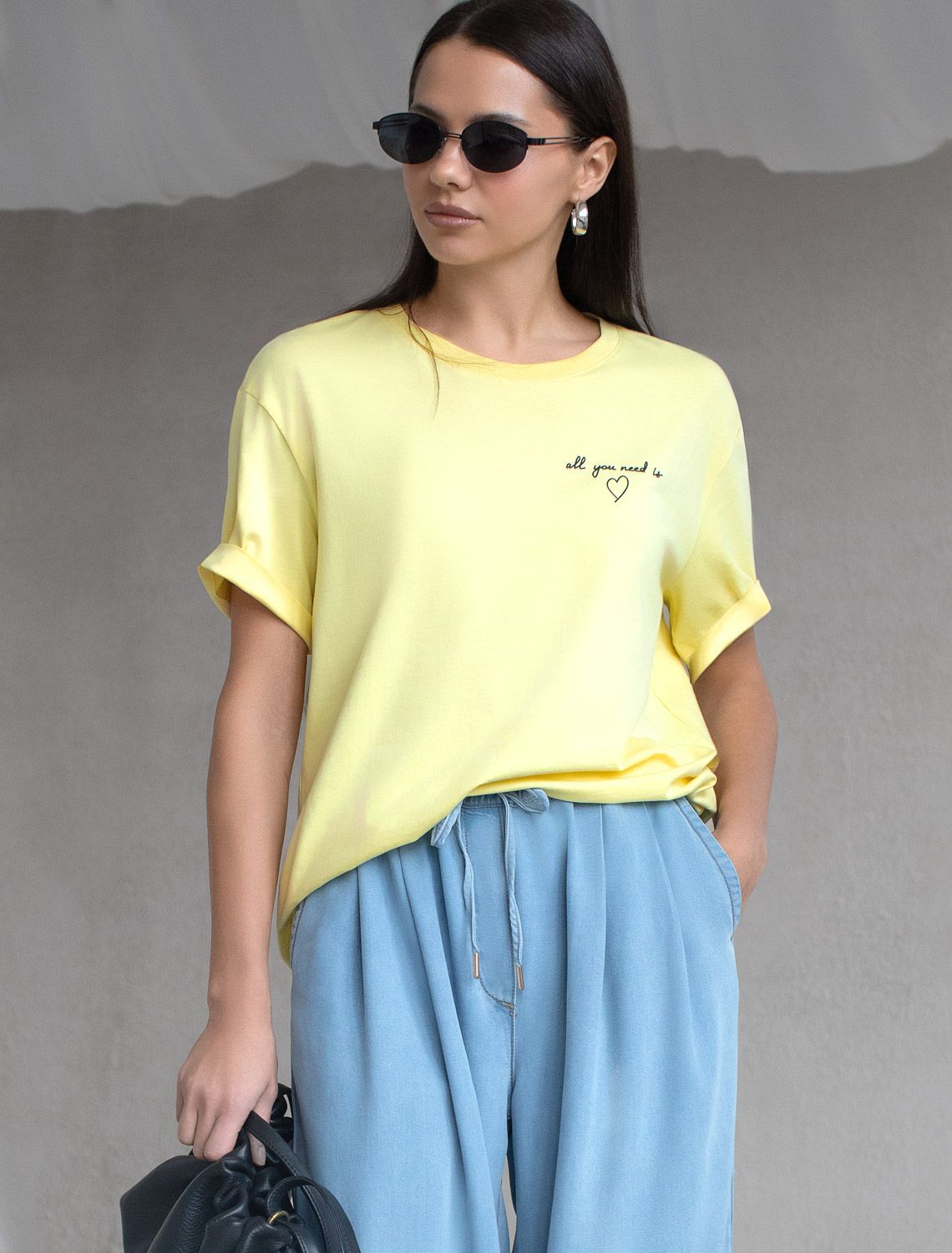 Свободная футболка с принтом из премиального хлопка с эластаном