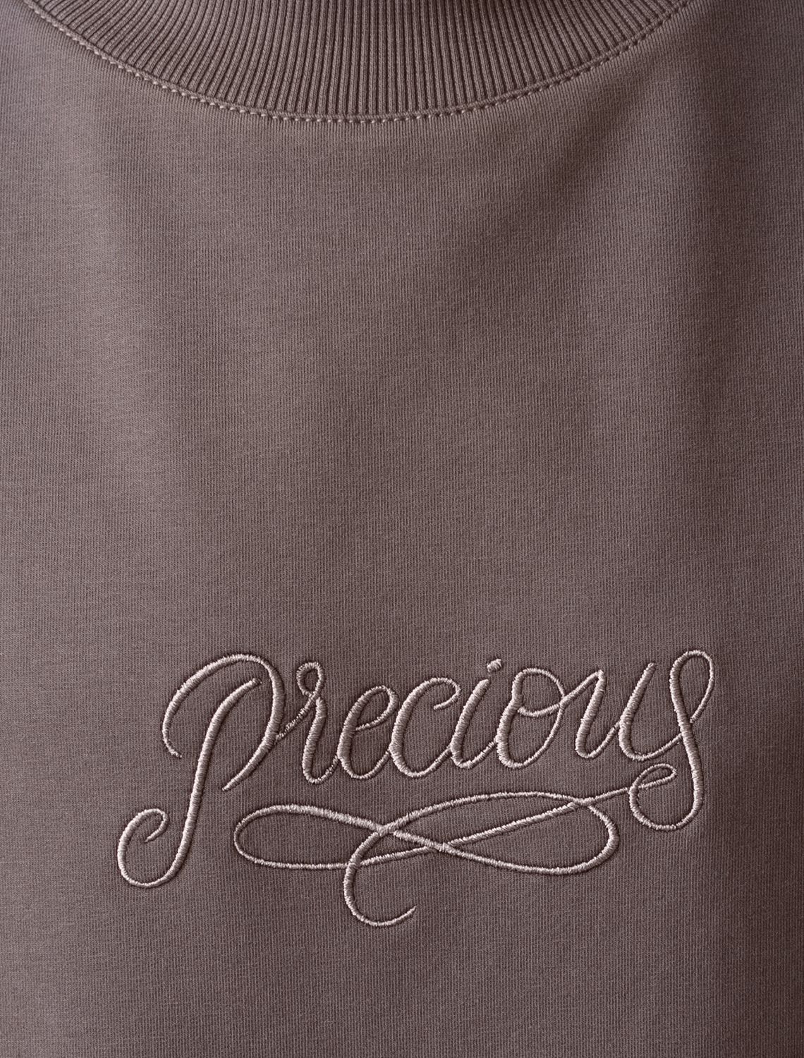 Футболка из эластичного футера с авторским принтом