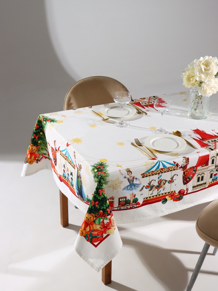 Скатерть новогодняя Этель «Щелкунчик» 150×220 см, с ВГМО, 100% хл, саржа 190 г/м²