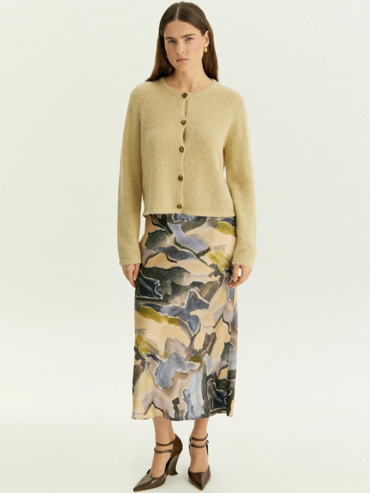 Юбка А-силуэта ,
100% вискоза ,