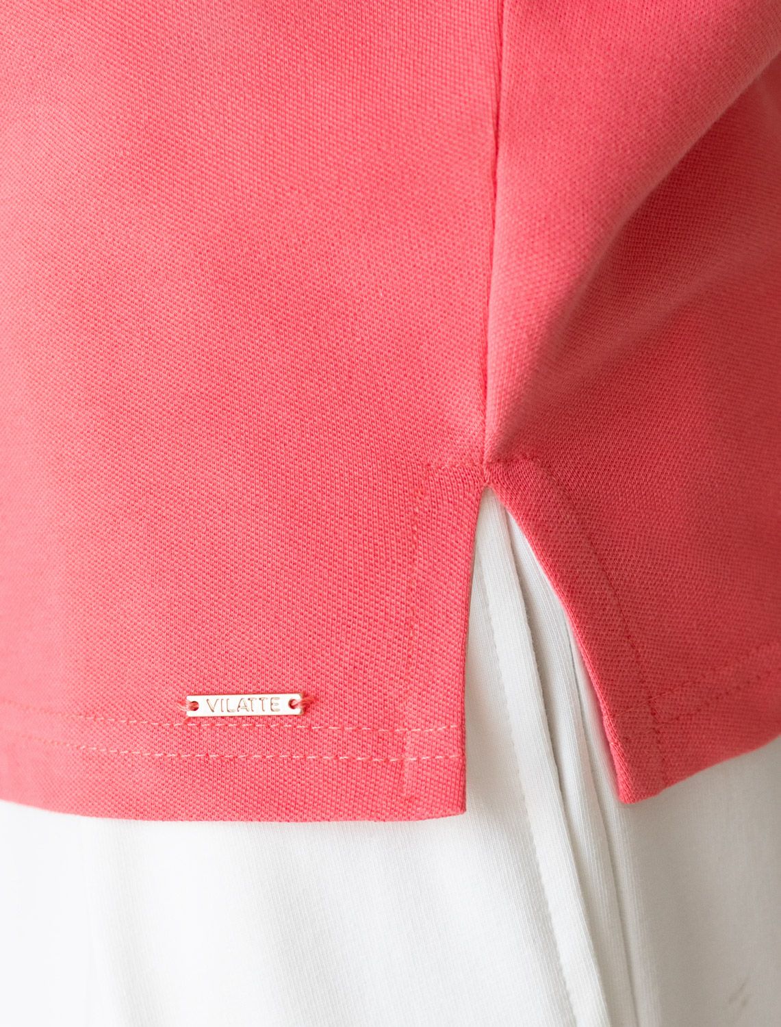 Футболка-поло из фактурного трикотажа