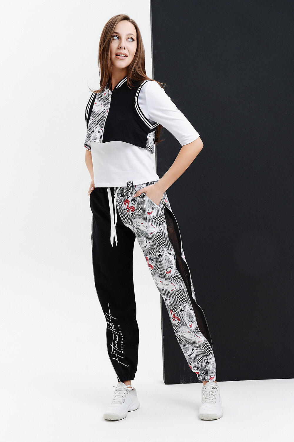 ст. цена1290руб.! 12901290Натали Костюм 67005черный+карты