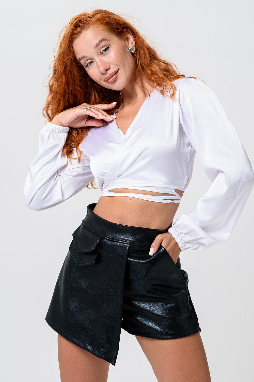 ст. цена1104руб.! 11041104Натали Шорты 67129черный