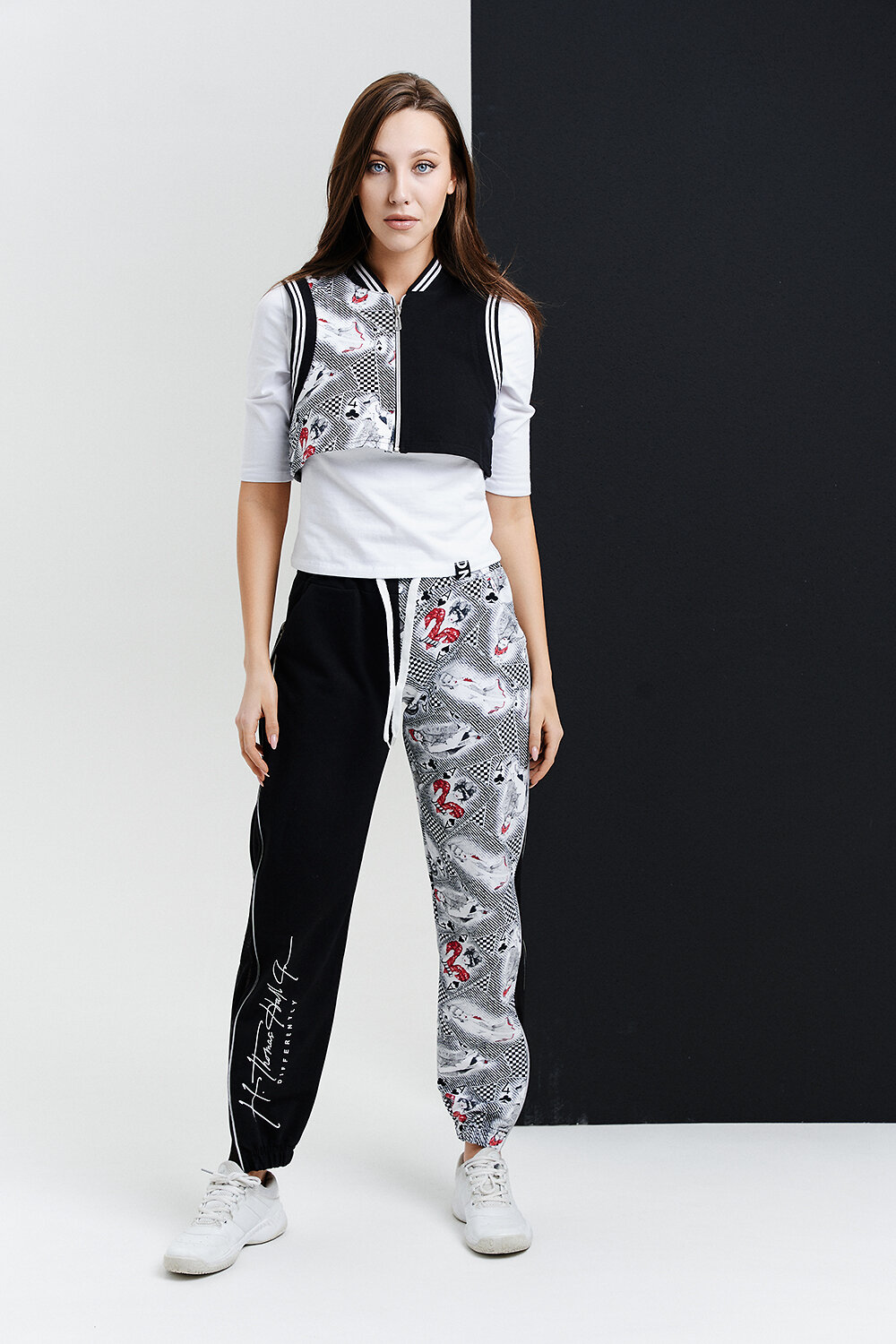 ст. цена1290руб.! 12901290Натали Костюм 67005черный+карты