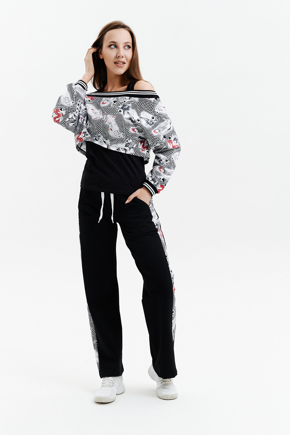 ст. цена1003руб.! 10031003Натали Костюм 67008черный+карты