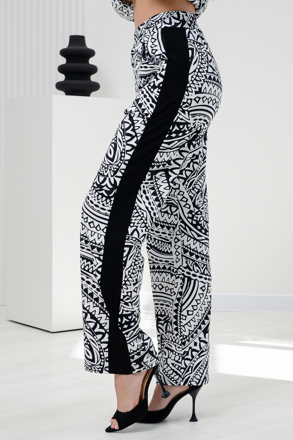 ст. цена1098руб.! 10981098Натали Брюки 8362орнамент