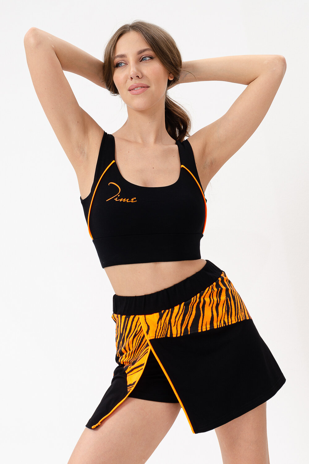 ст. цена1242руб.! 12421242Натали Костюм 67075черный+оранжевый водросли